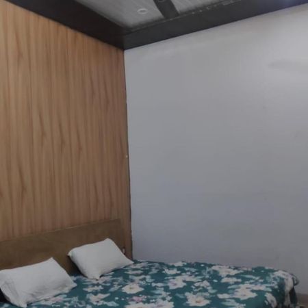 Karnaprayāg Hotel Trishul Inn מראה חיצוני תמונה