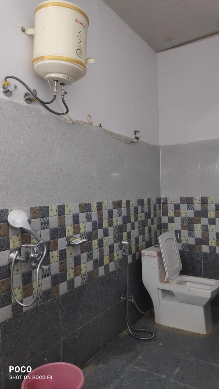 Karnaprayāg Hotel Trishul Inn מראה חיצוני תמונה
